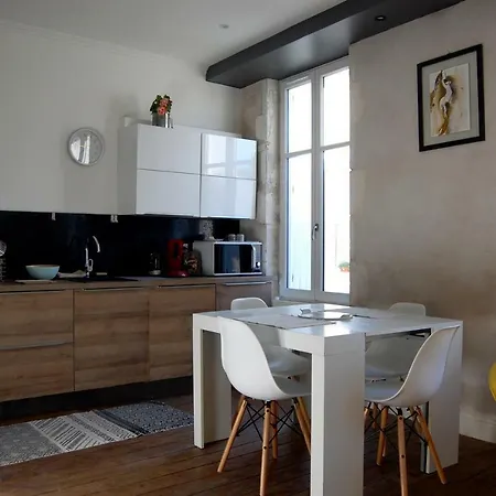 Centre - Meuble Tourisme Classe 3 Etoiles *