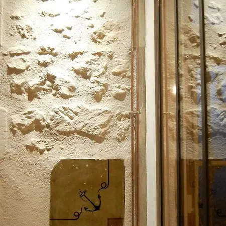 Centre - Meuble Tourisme Classe 3 Etoiles Apartment *