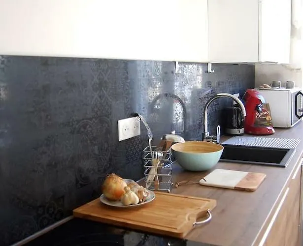 Centre - Meuble Tourisme Classe 3 Etoiles Daire *